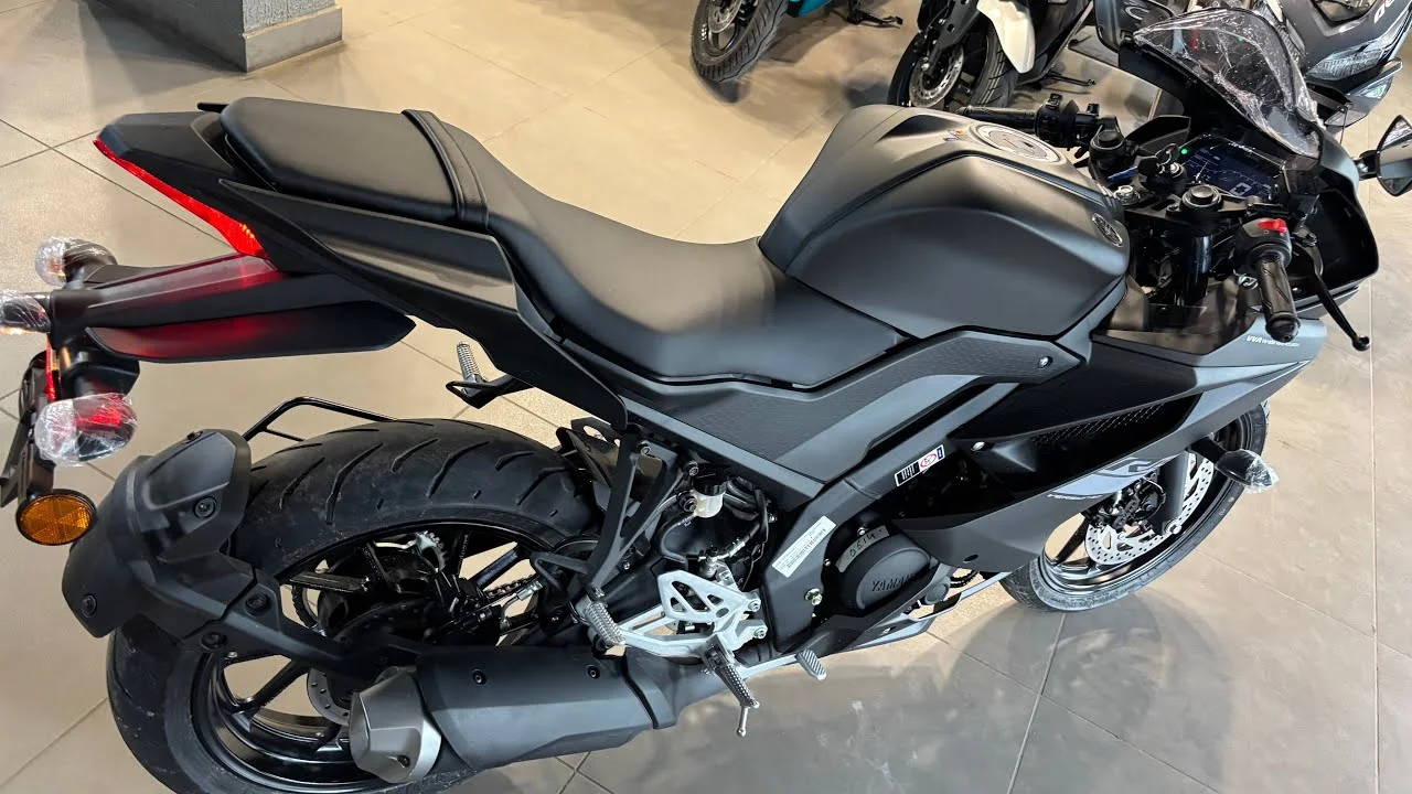 Yamaha R15