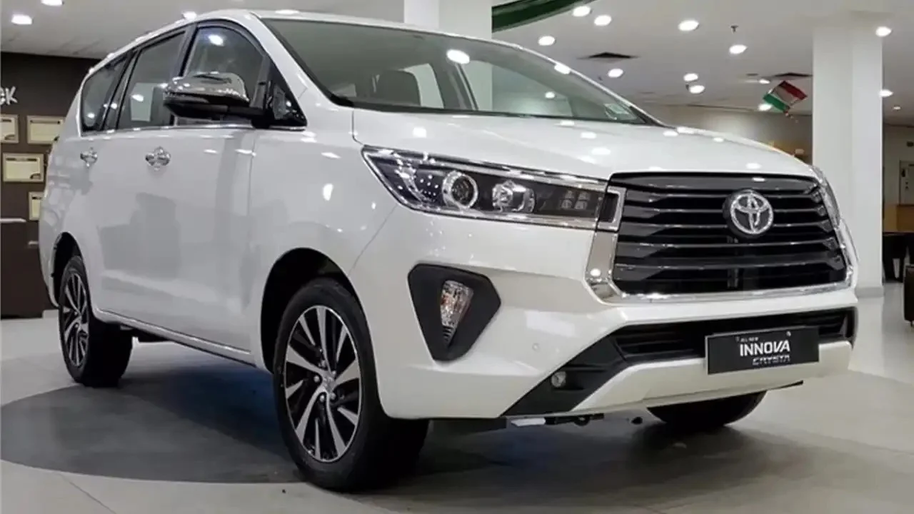 फैमिली की पहली पसंद फिर लौटी! नए अवतार में आई 2026 Toyota Innova Crysta, देखें क्या है खास