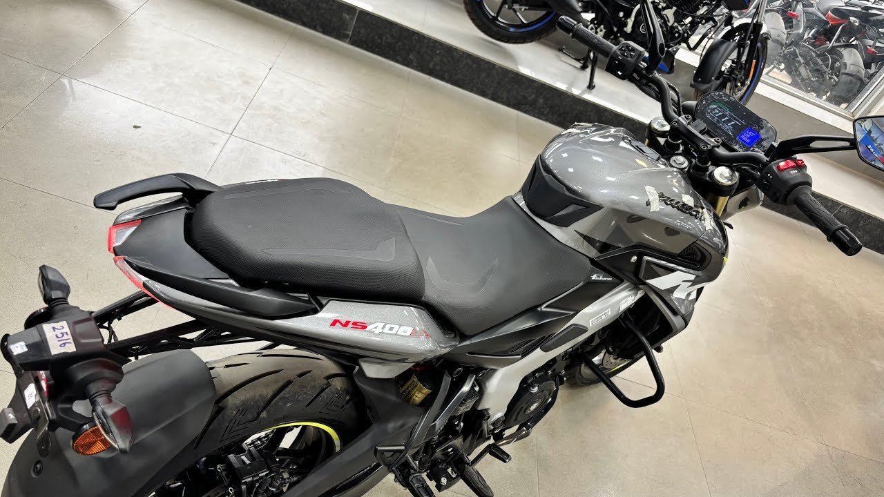 KTM को टक्कर देने आ गई अपडेटेड Bajaj Pulsar NS400Z, जानिए क्या है खास?